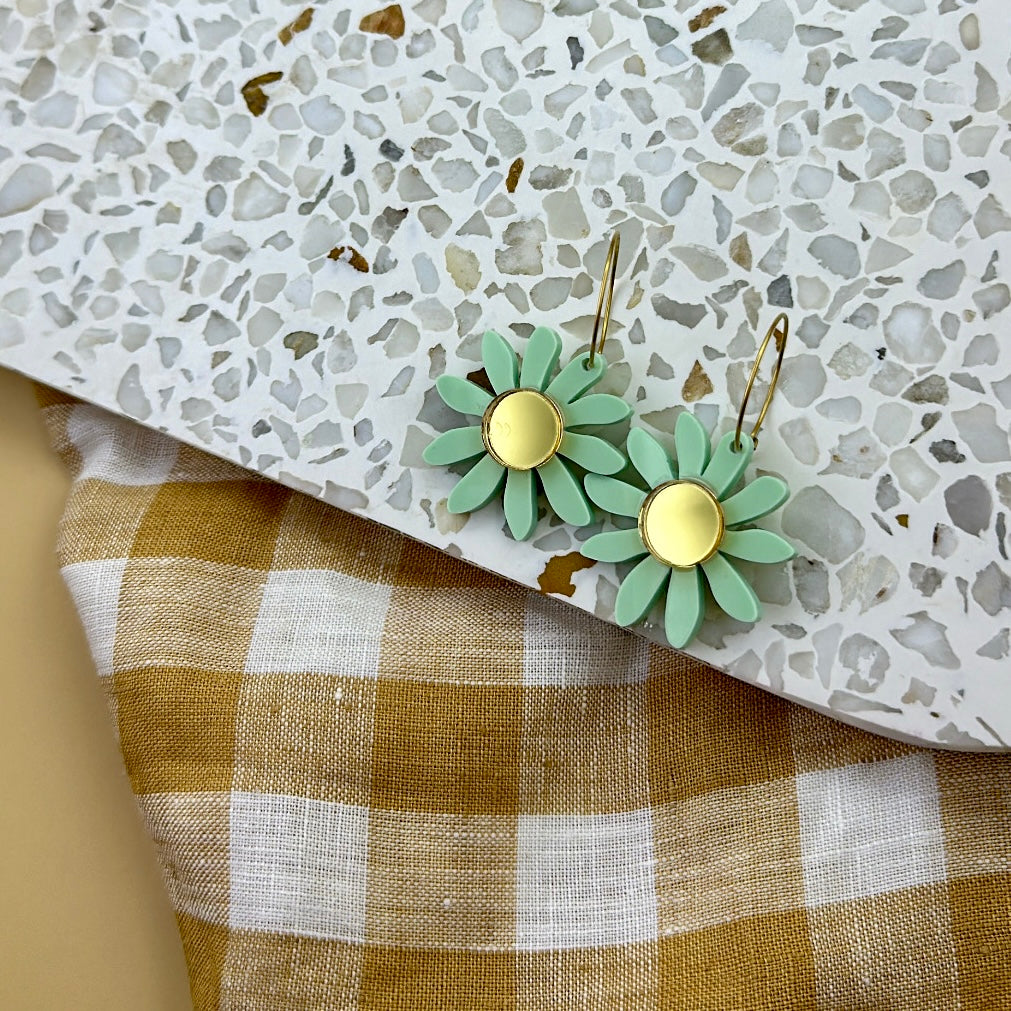 DAISY HOOPS | MINT