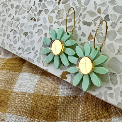 DAISY HOOPS | MINT