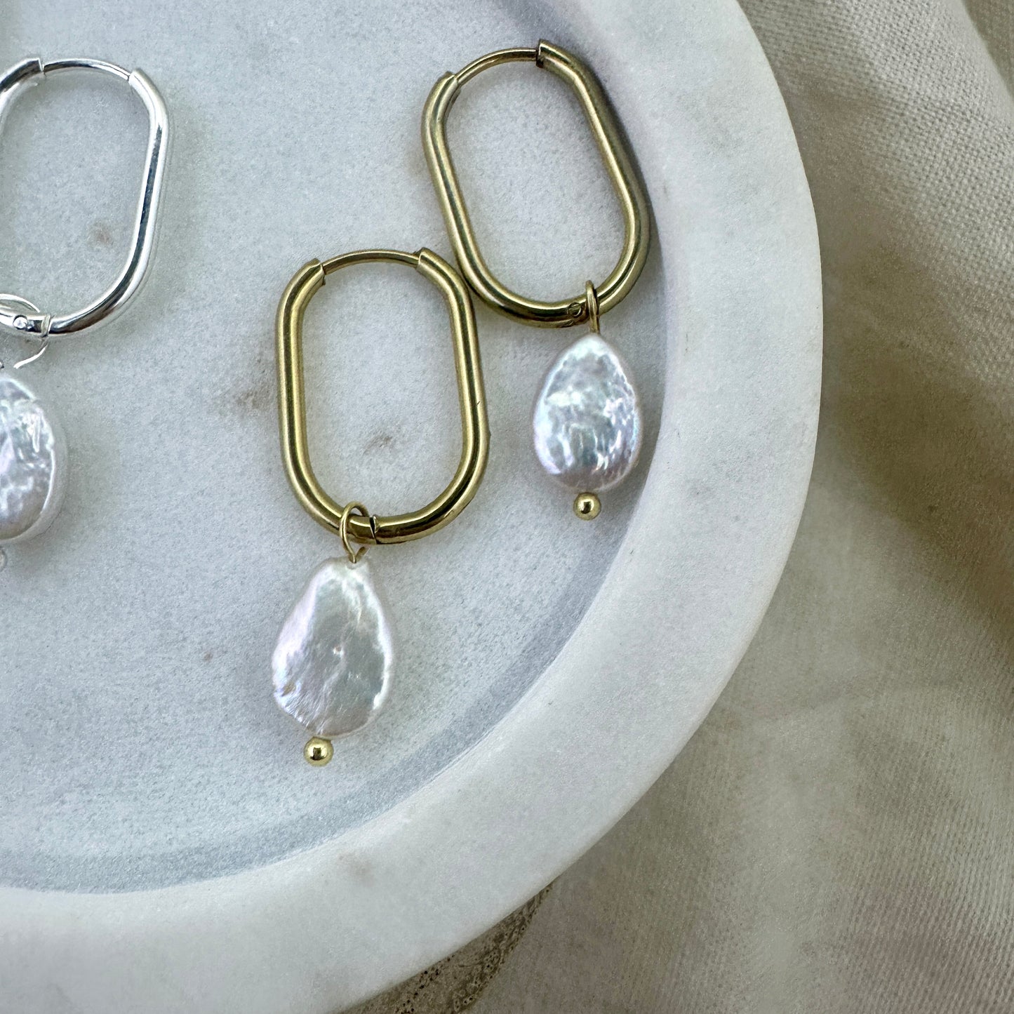 PEARL DROP | GOLD | HOOPS