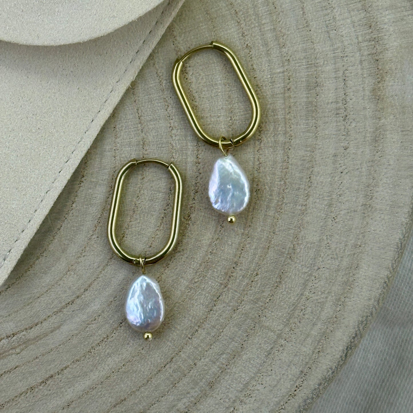 PEARL DROP | GOLD | HOOPS