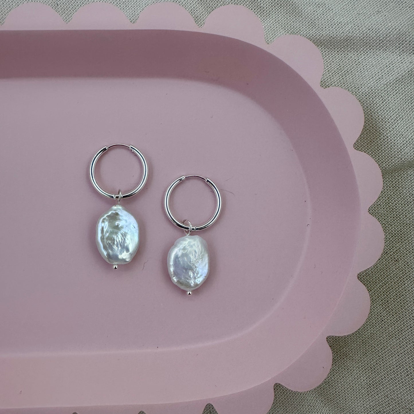 CHUNKY PEARL | SILVER | HOOPS