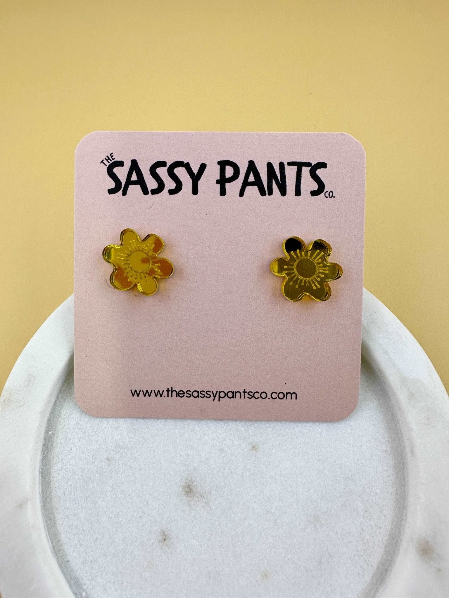 DAISIES | STUDS - The Sassy Pants Co